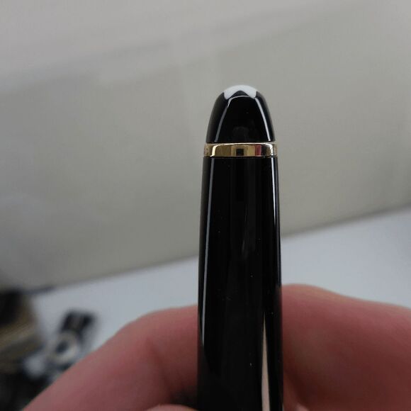 VINTAGE MONTBLANC Meisterstück Classique Ballpoint Pen, Black w/Gold Trim W/Box - Picture 10 of 13